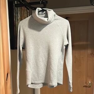 Kuhl Gray Turtleneck Sweater Soft Knit Design